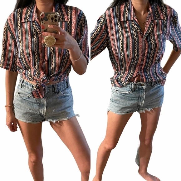 S.L.B Sunny Leigh Vintage silk button top - Picture 4 of 6